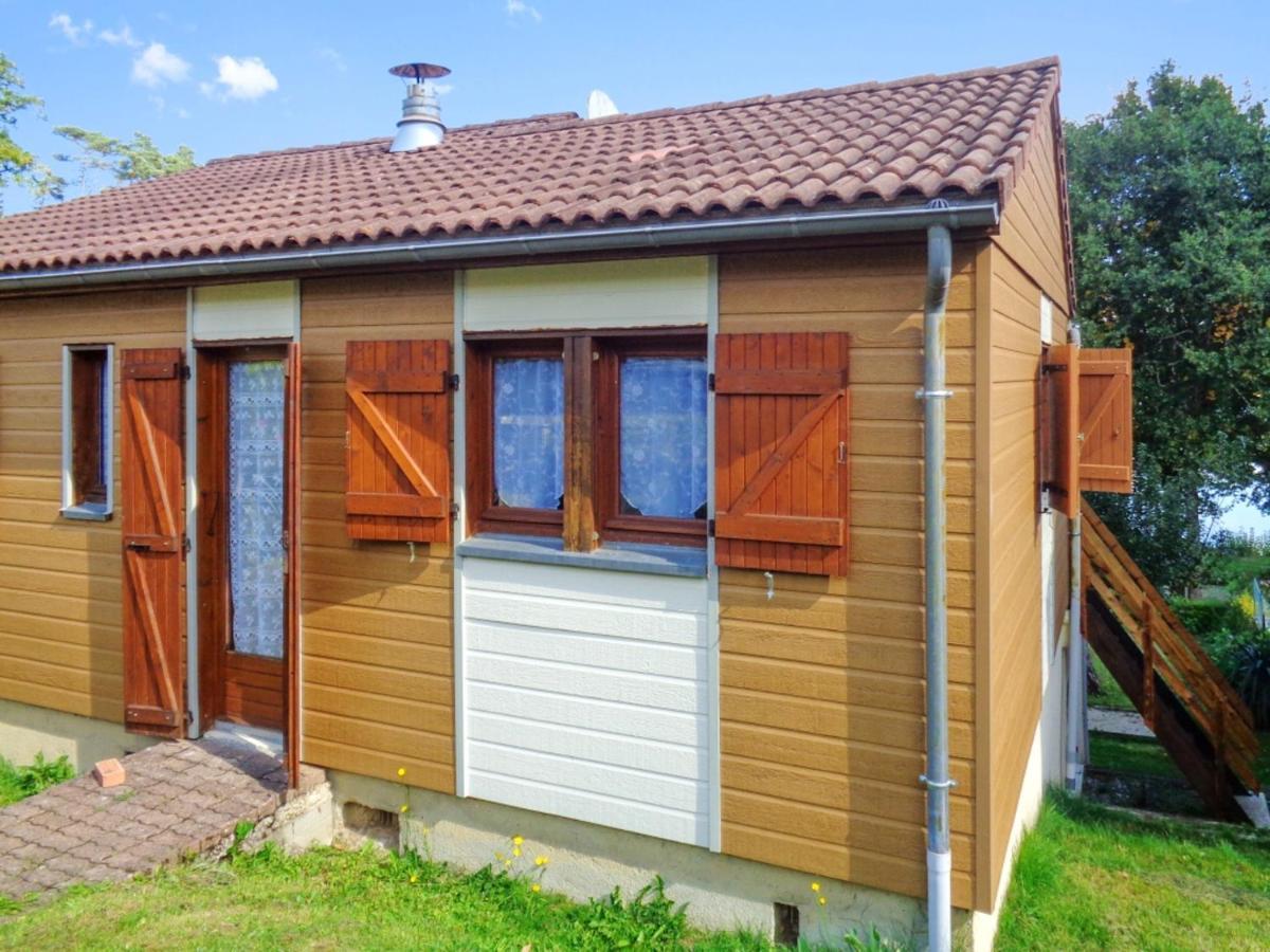 Chalet Charmant A Saint-Gerons Avec Piscine Partagee エクステリア 写真