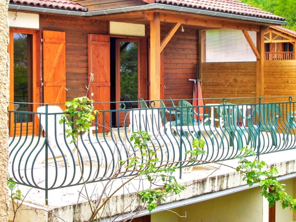 Chalet Charmant A Saint-Gerons Avec Piscine Partagee エクステリア 写真